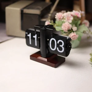 ساعة ورقية - اسود